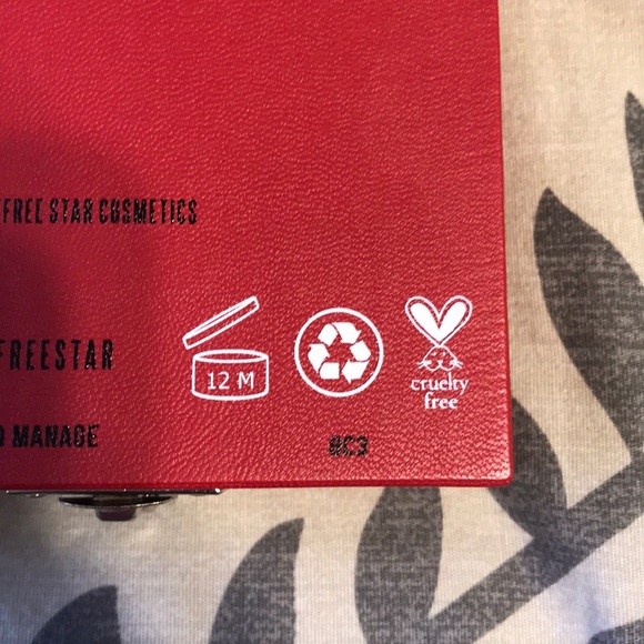 ✨Jeffree Star Blood Sugar palette✨ - Picture 2 of 4